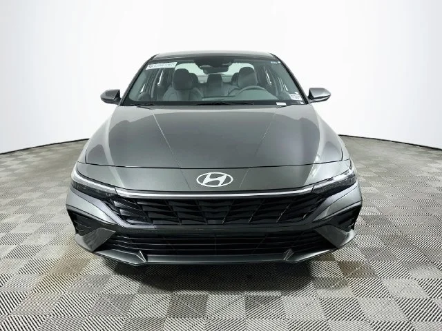 New 2026 Gray Hyundai SE image 8