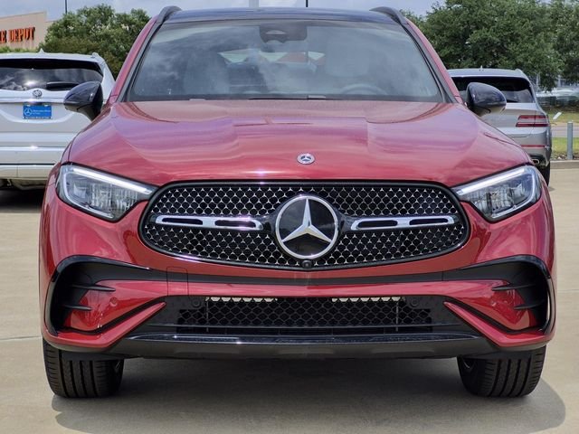 New 2026 MANUFAKTUR Patagonia Red Metallic Mercedes-Benz GLC 300 image 2