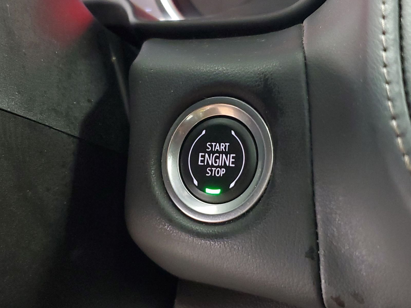 Used 2021 Red Chevrolet High Country image 29
