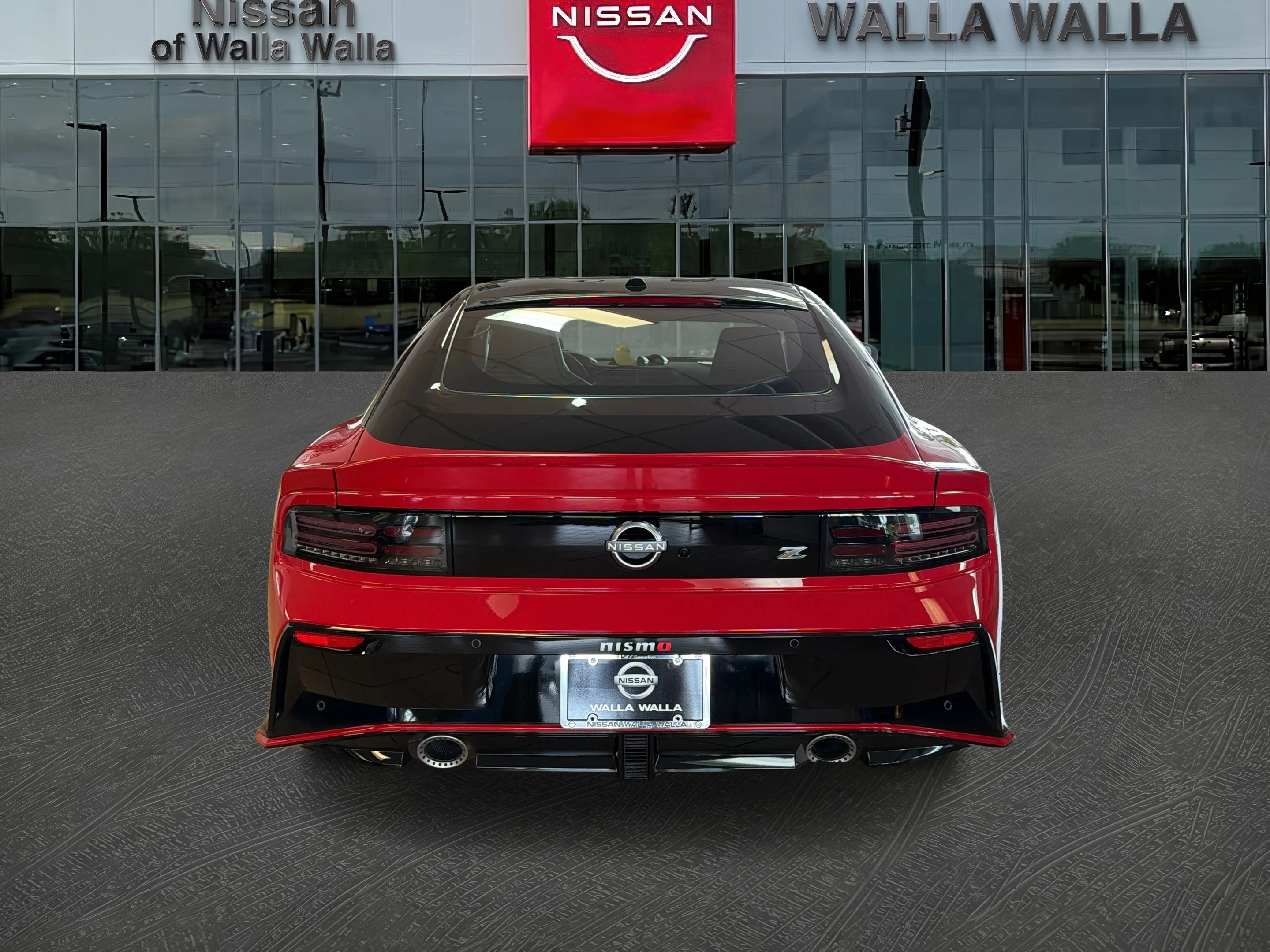 New 2027 Solid Red/Super Black Nissan NISMO image 5