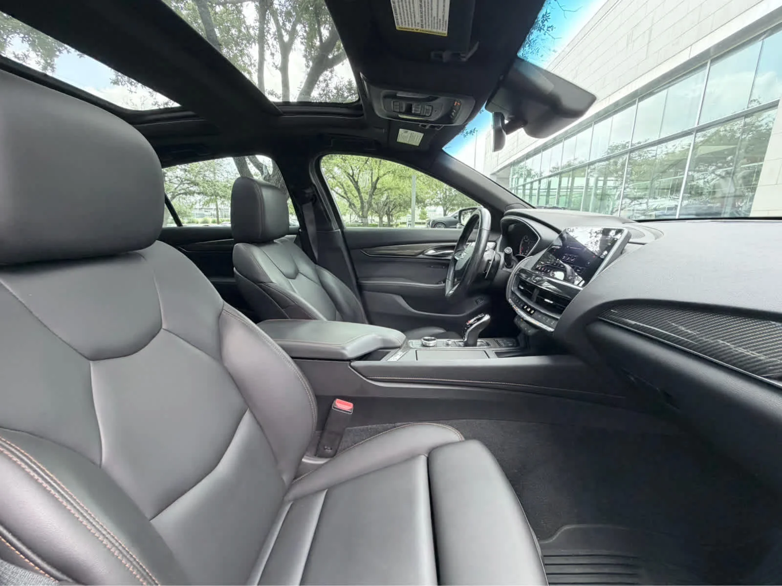 Certified Used 2022 Black Raven Cadillac V-Series image 18