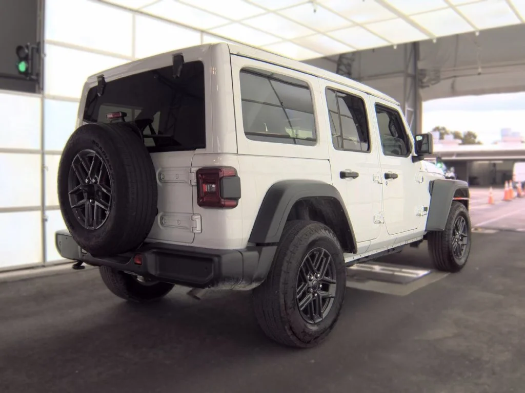 Used 2024 White Jeep Sport S image 2