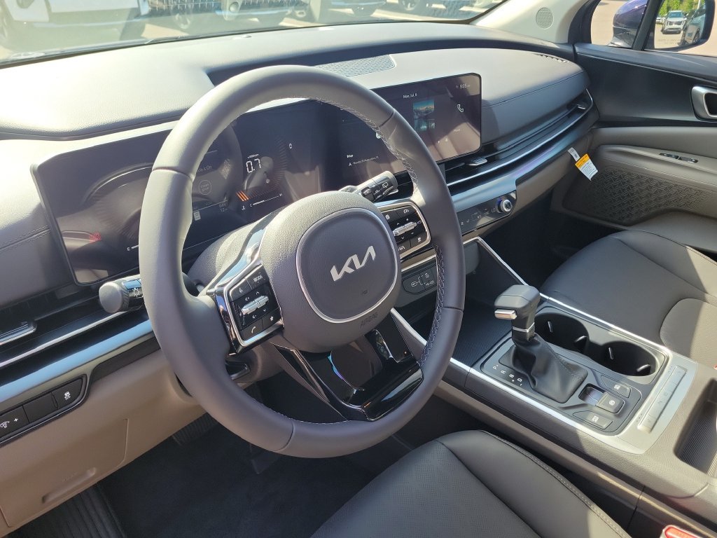 New 2026 Deep Chroma Blue Kia LXS image 22