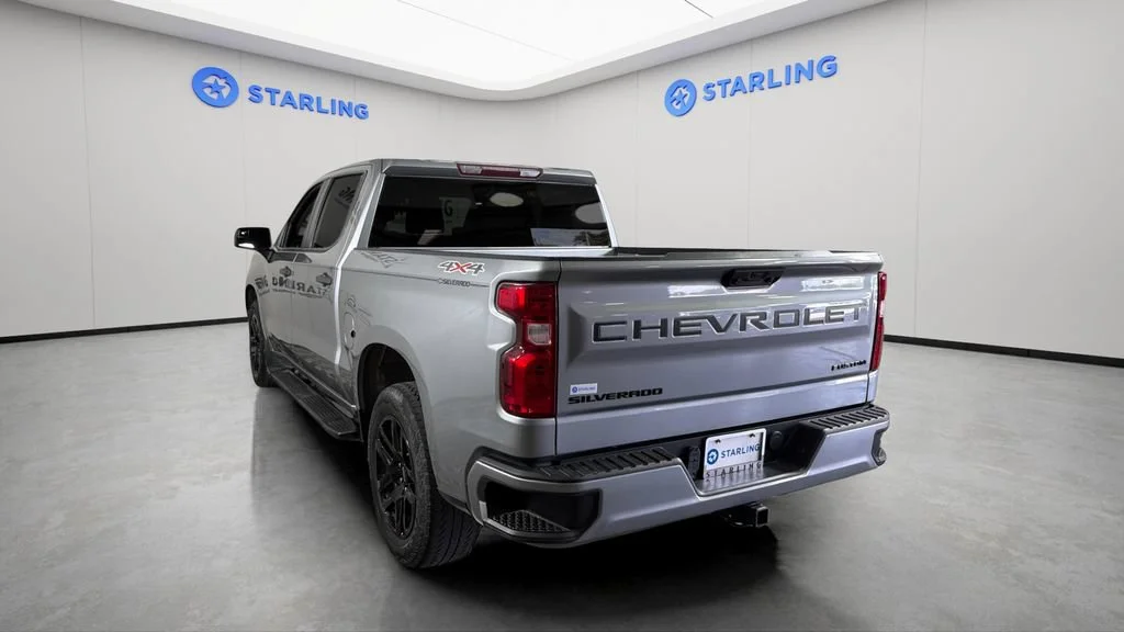 Used 2023 STERLING GRAY METALLIC Chevrolet Custom image 6