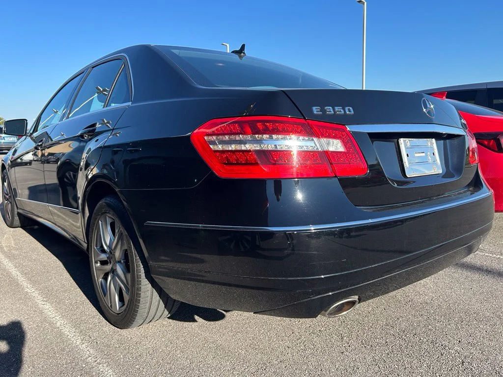 Used 2010 Black Mercedes-Benz E 350 image 4