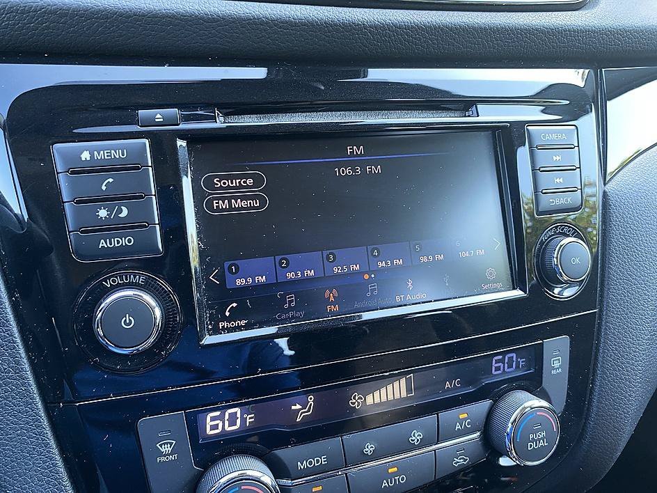 Used 2019 Gun Metallic Nissan SV image 18
