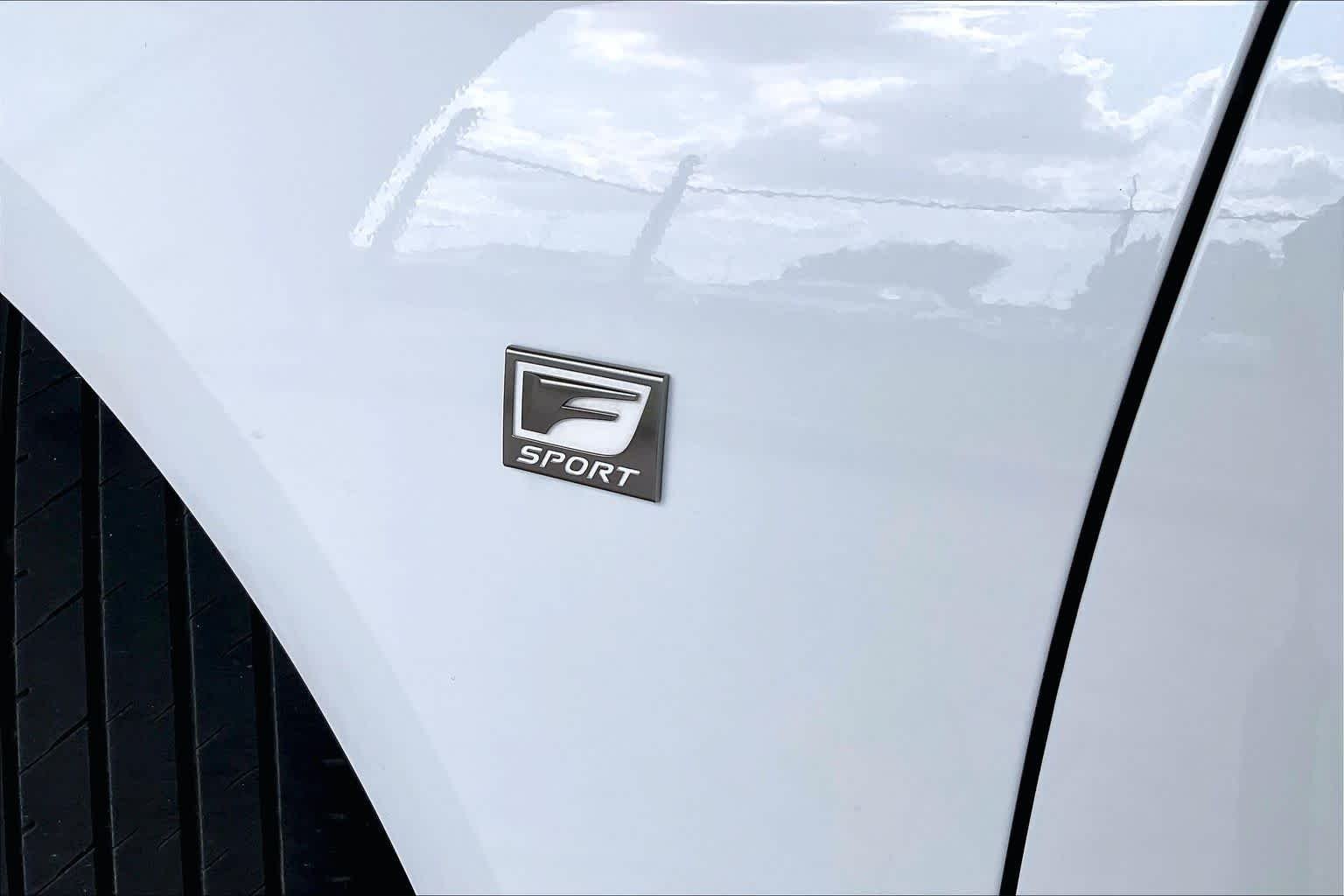 Used 2025 Ultra White Lexus F SPORT image 9