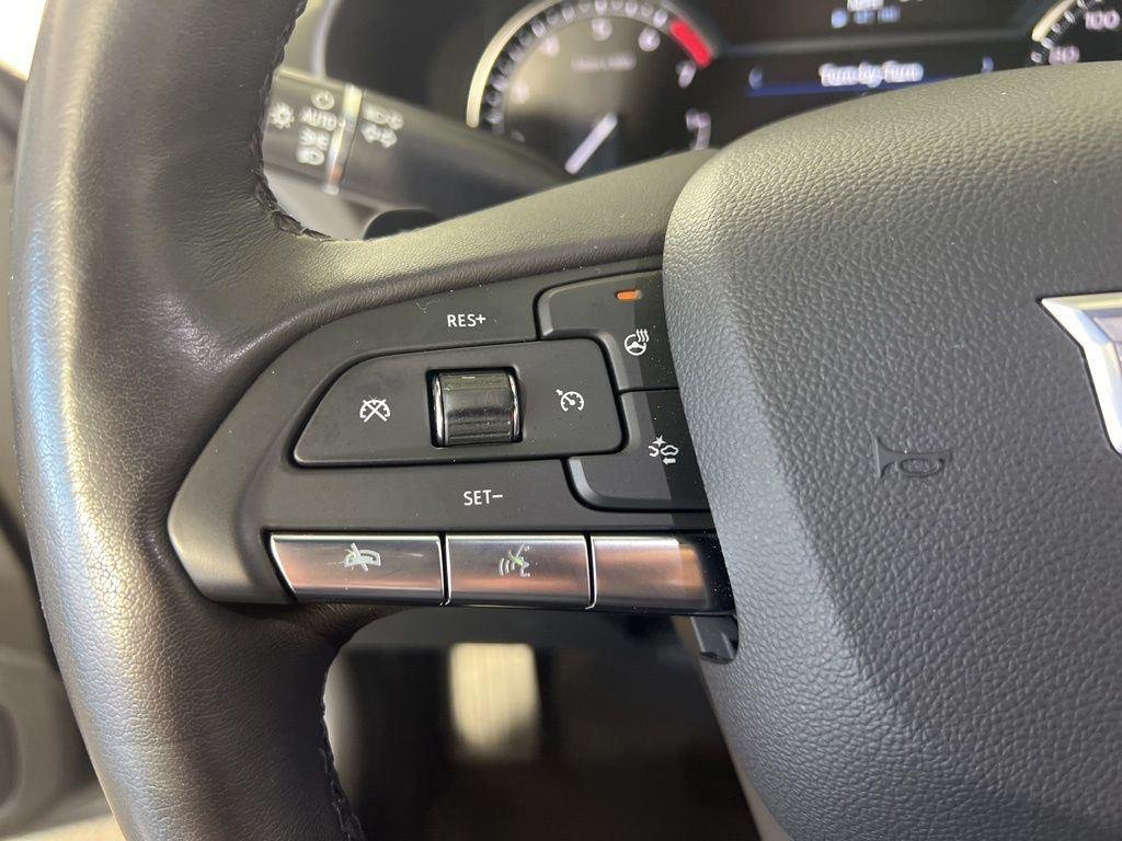 Used 2023 Steel Metallic Cadillac Luxury image 9