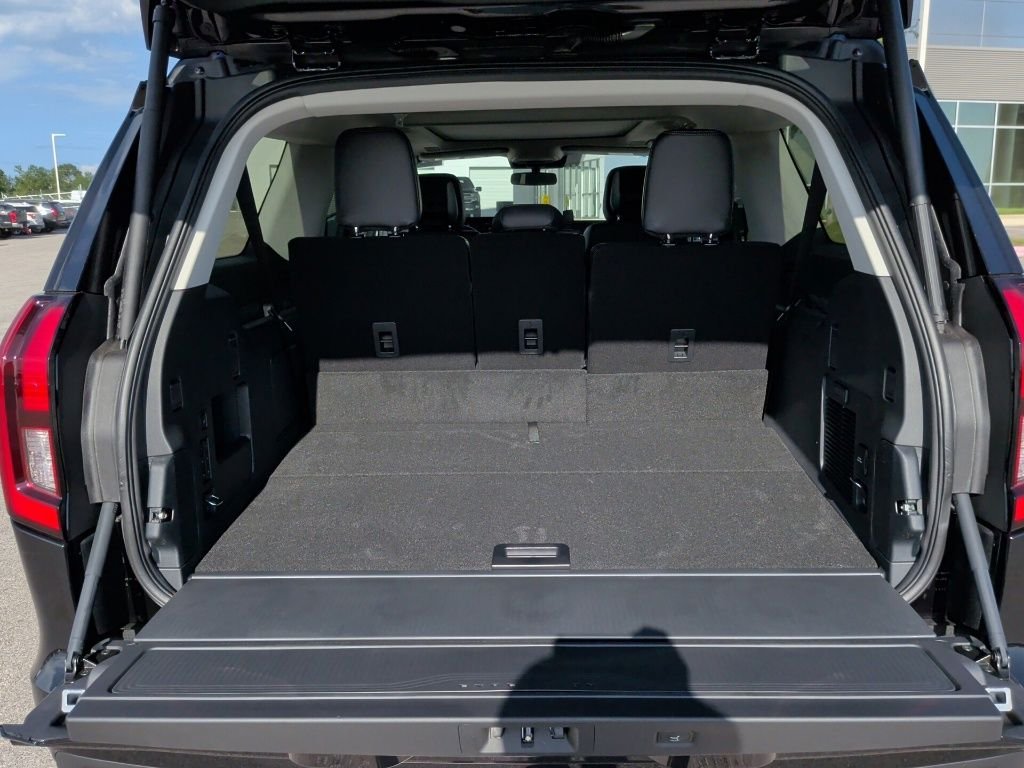 New 2026 Agate Black Metallic Ford MAX Platinum® image 44