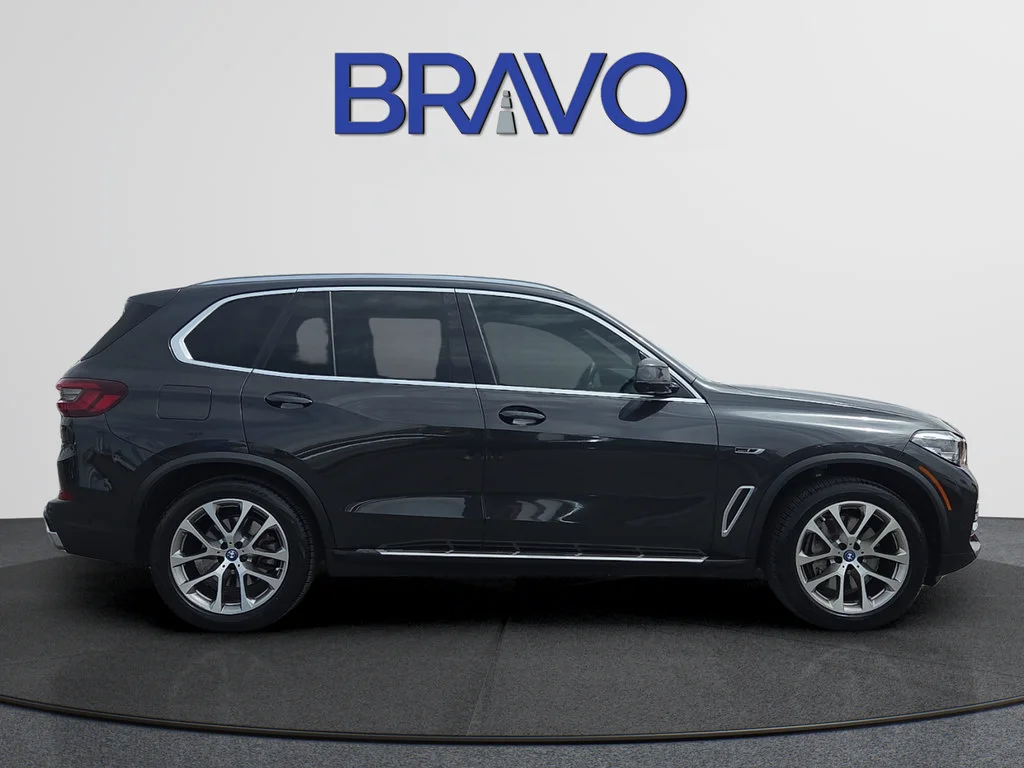 Used 2022 Gray BMW xDrive45e image 5