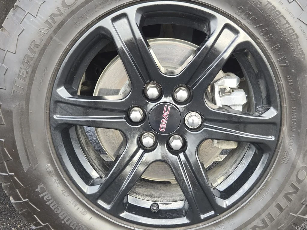 2023 GMC Acadia AT4 - Photo 17