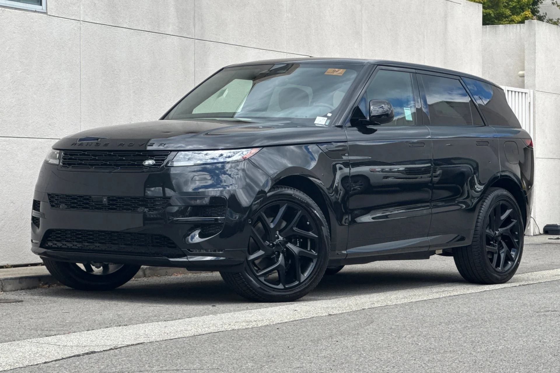 2026 Land Rover Range Rover Sport P460e PHEV Dynamic SE's photo