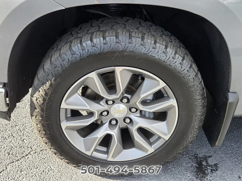 Used 2021 Steel Metallic CHEVROLET LT image 16