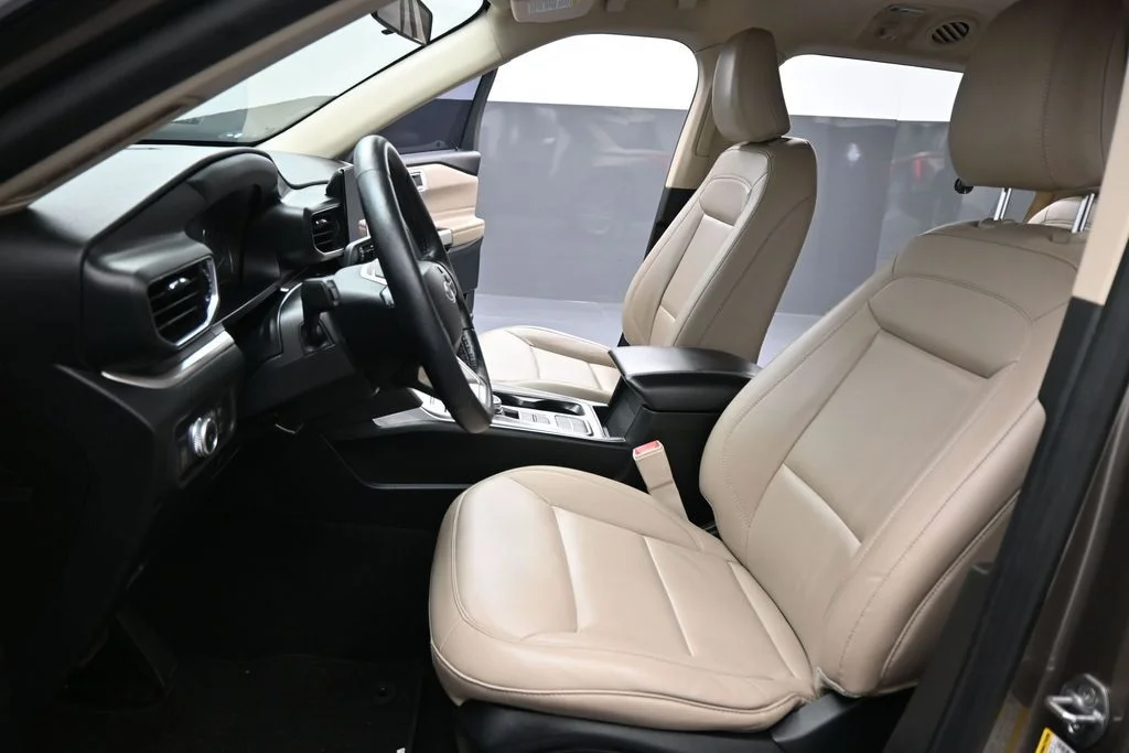 Used 2021 Gray Ford XLT image 9