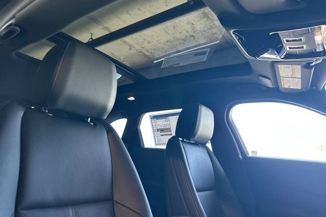 New 2026 Zadar Grey Land Rover P250 Base image 15