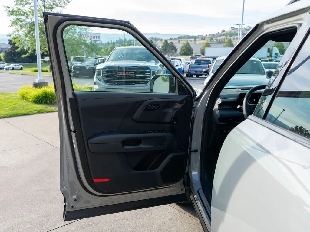 New 2027 Wolf Gray Kia X-Pro SX Prestige image 19