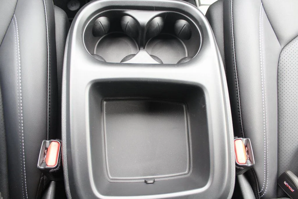 2026 Chrysler Pacifica Select - Photo 12