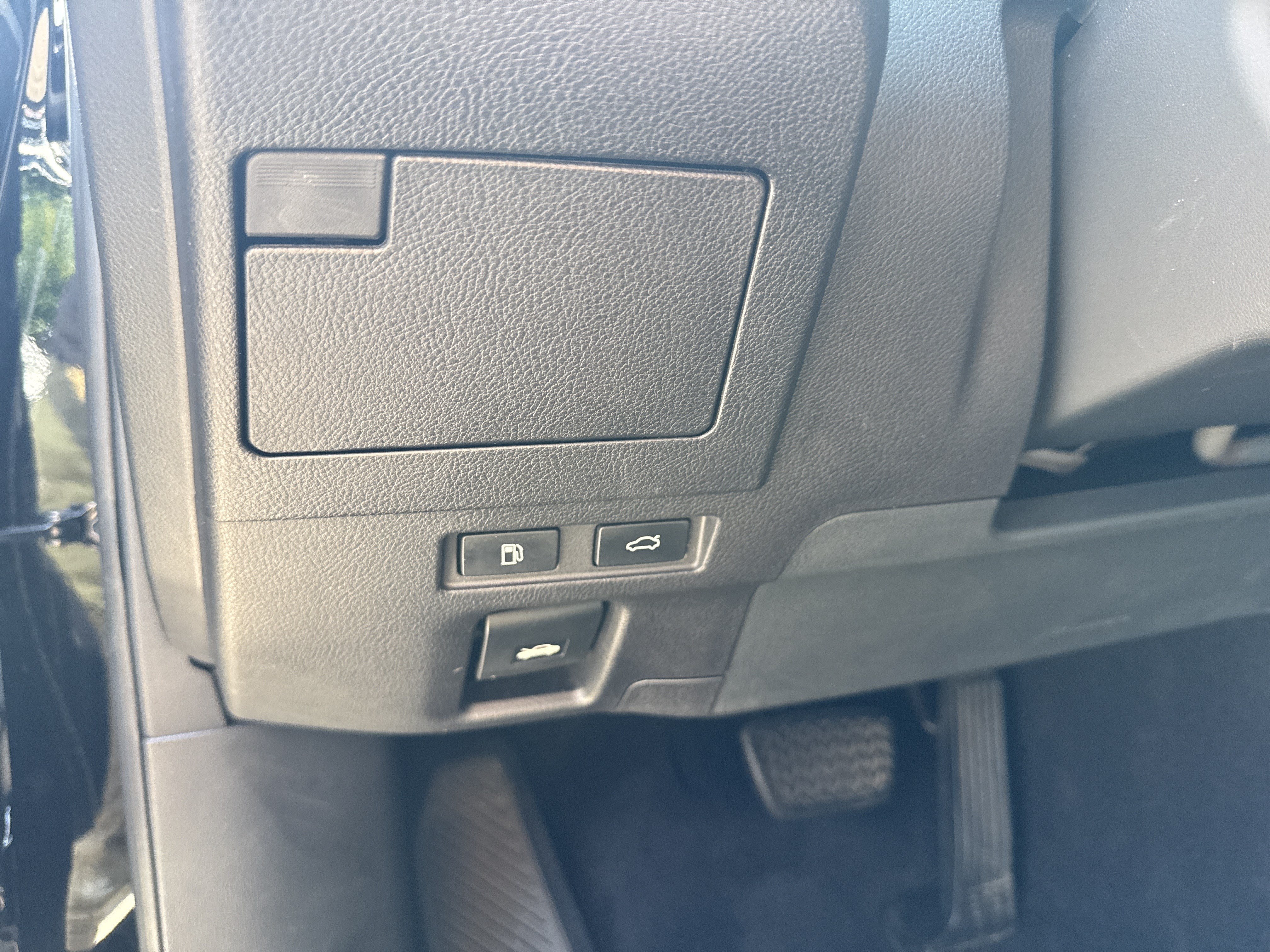 Used 2020 Black Lexus ES 350 image 31