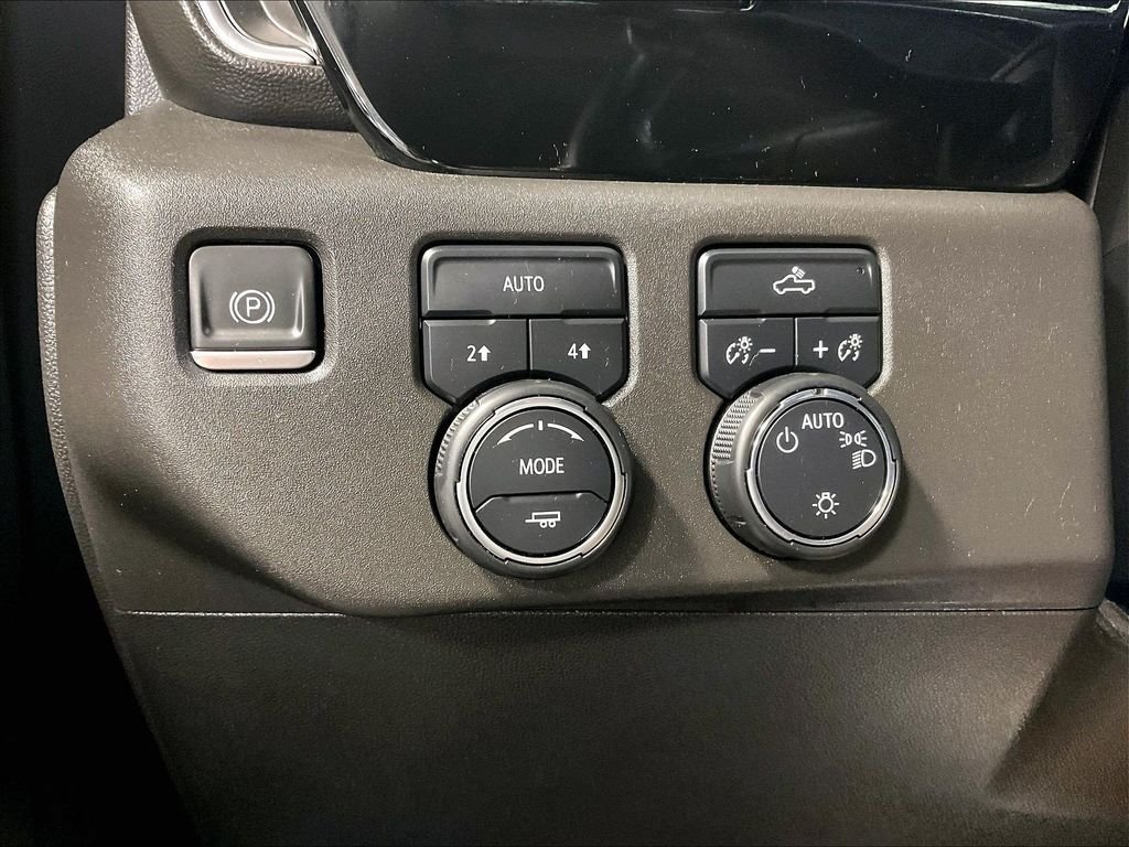 Used 2023 Gray Chevrolet LT image 25