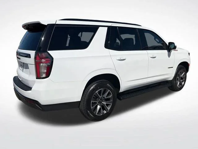 Used 2024 White Chevrolet Z71 image 5