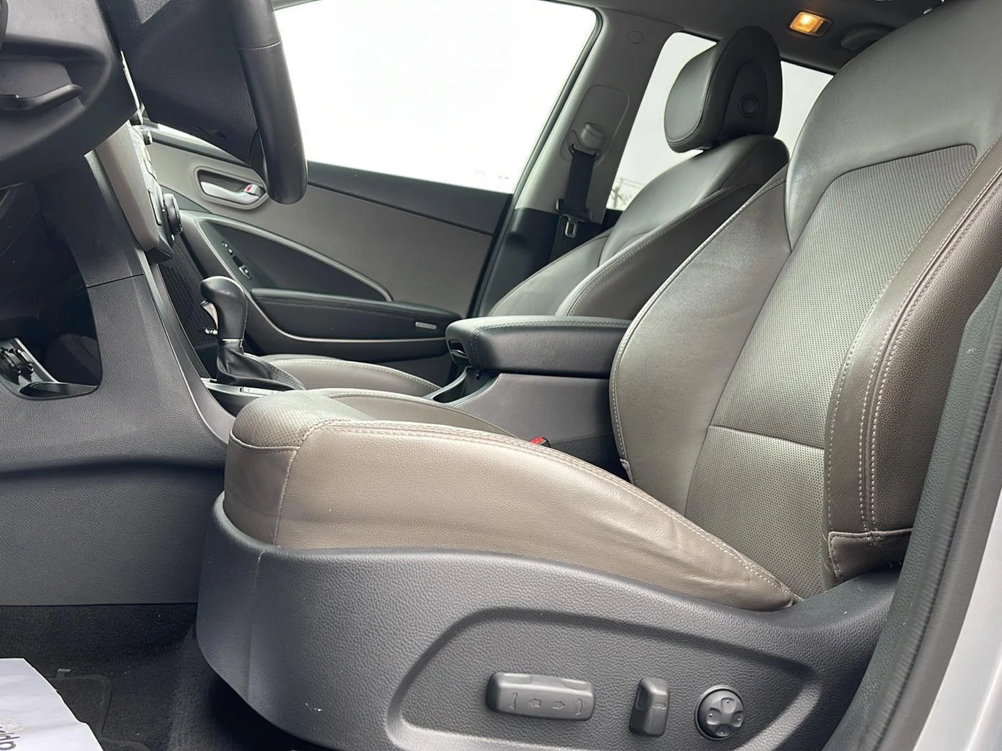 Used 2017 Circuit Silver Hyundai Limited Ultimate image 14