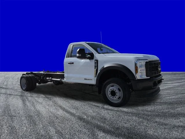 New 2026 Oxford White Ford F-450® XL image 2