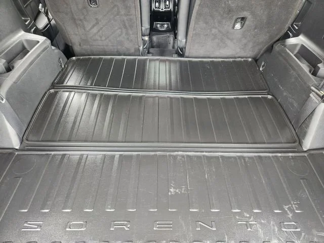 Used 2023  Kia SX image 33