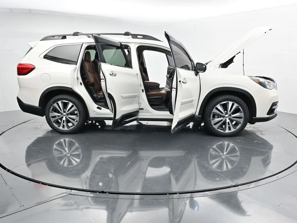 Used 2019 White Subaru Touring image 40