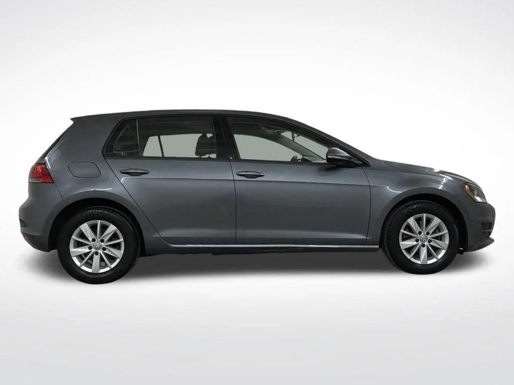 Used 2016 Platinum Gray Metallic Volkswagen TSI S 4-Door image 29