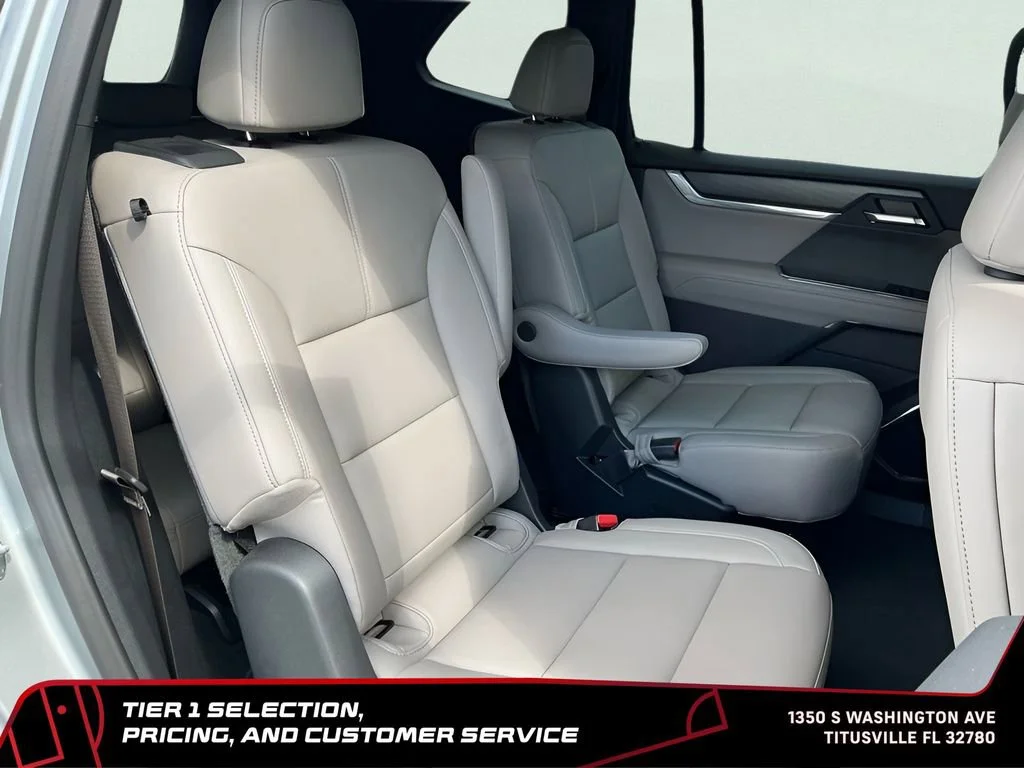 New 2026 Sterling Metallic GMC Elevation image 23