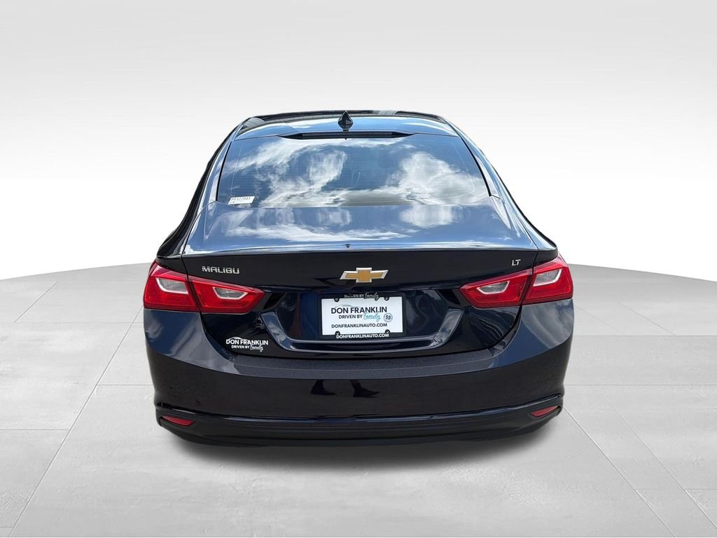 Used 2023 Gray Chevrolet LT image 4