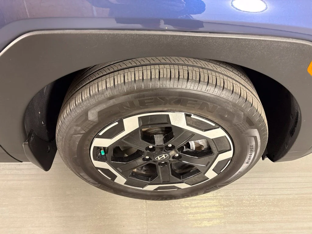 Used 2025 Blue Hyundai SEL image 11
