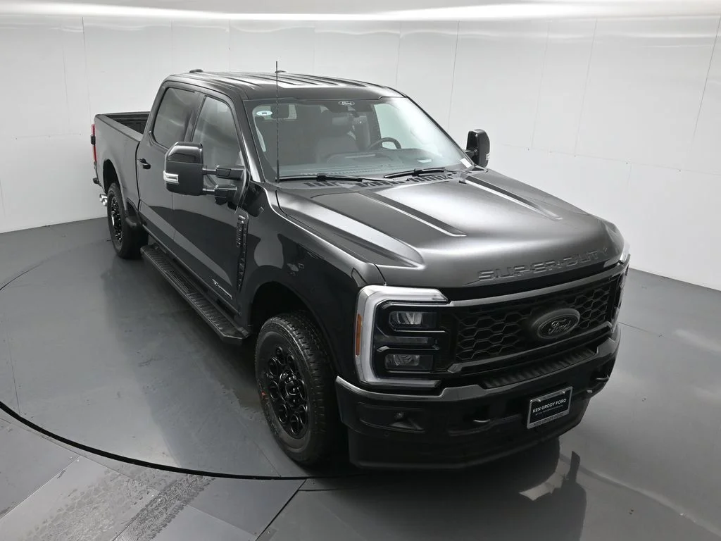 New 2026 Agate Black Metallic Ford Lariat image 37
