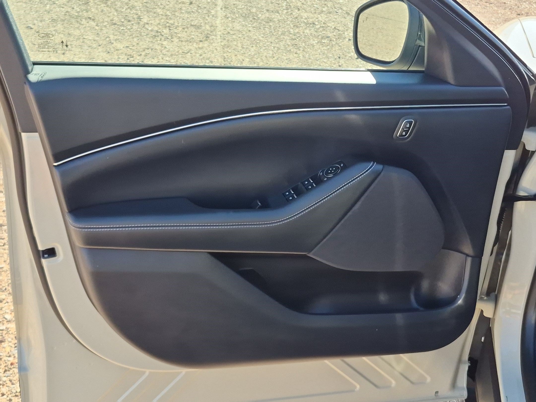 Certified Used 2025 Beige Ford Select image 13