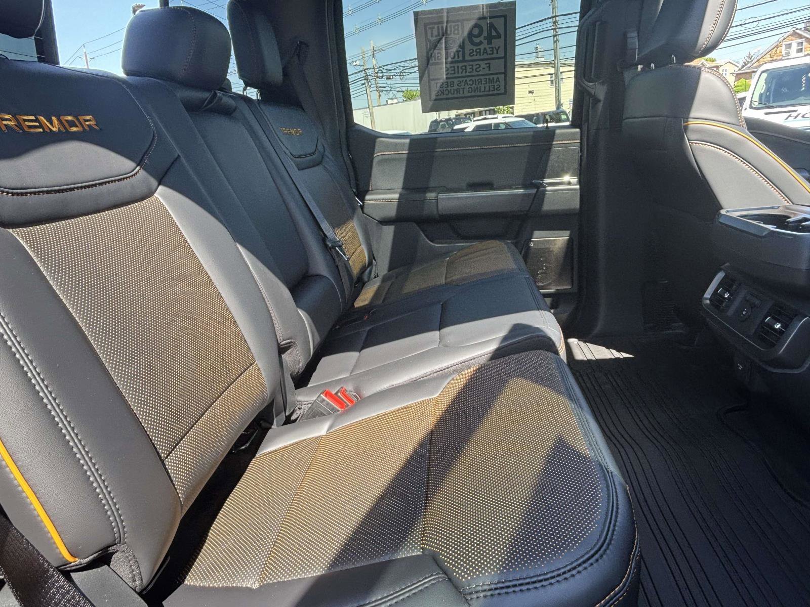 New 2026 Agate Black Metallic Ford Tremor® image 43
