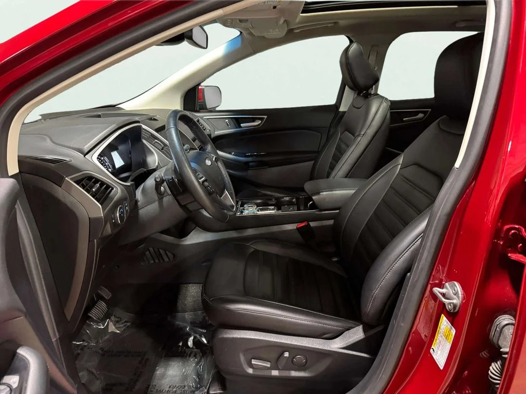 Used 2020 Rapid Red Metallic Tinted Clearcoat Ford SEL image 22