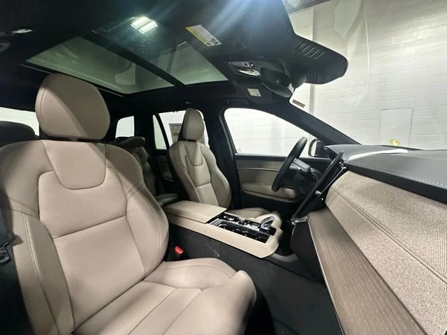 New 2026 Mulberry Red Volvo Ultra image 16