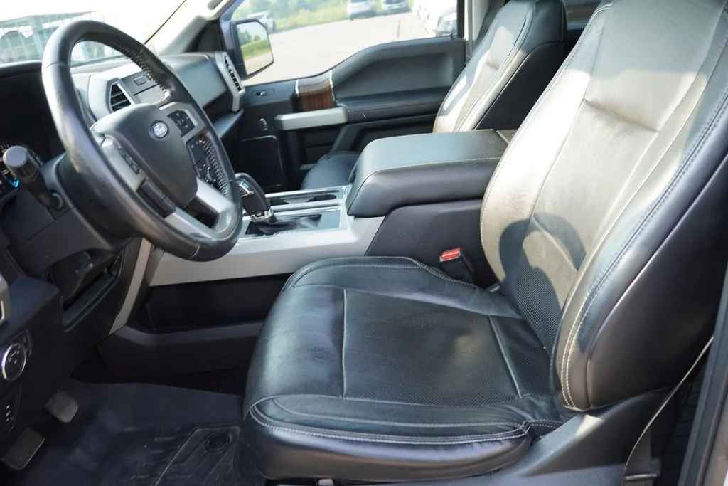 Used 2016 White Ford Lariat image 4