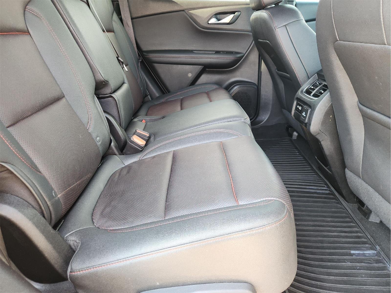 2023 Chevrolet Blazer photo 32 of 34