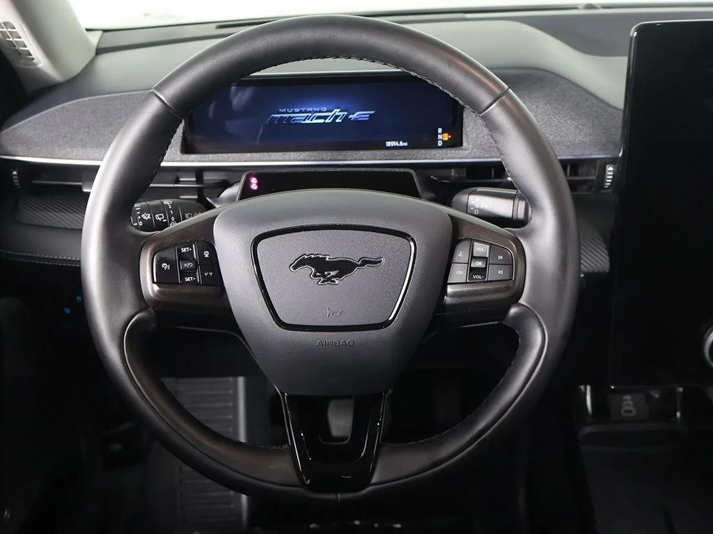 Used 2025 Green Metallic Ford Premium image 42