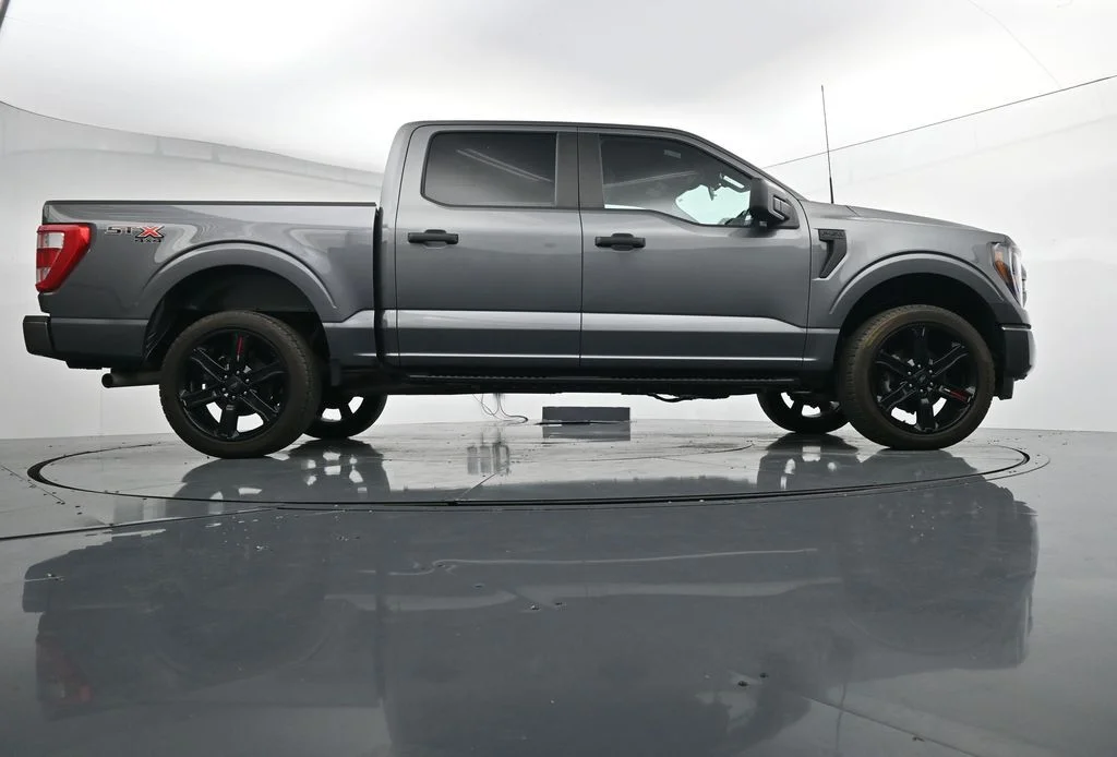 Used 2023 Gray Ford XL image 37
