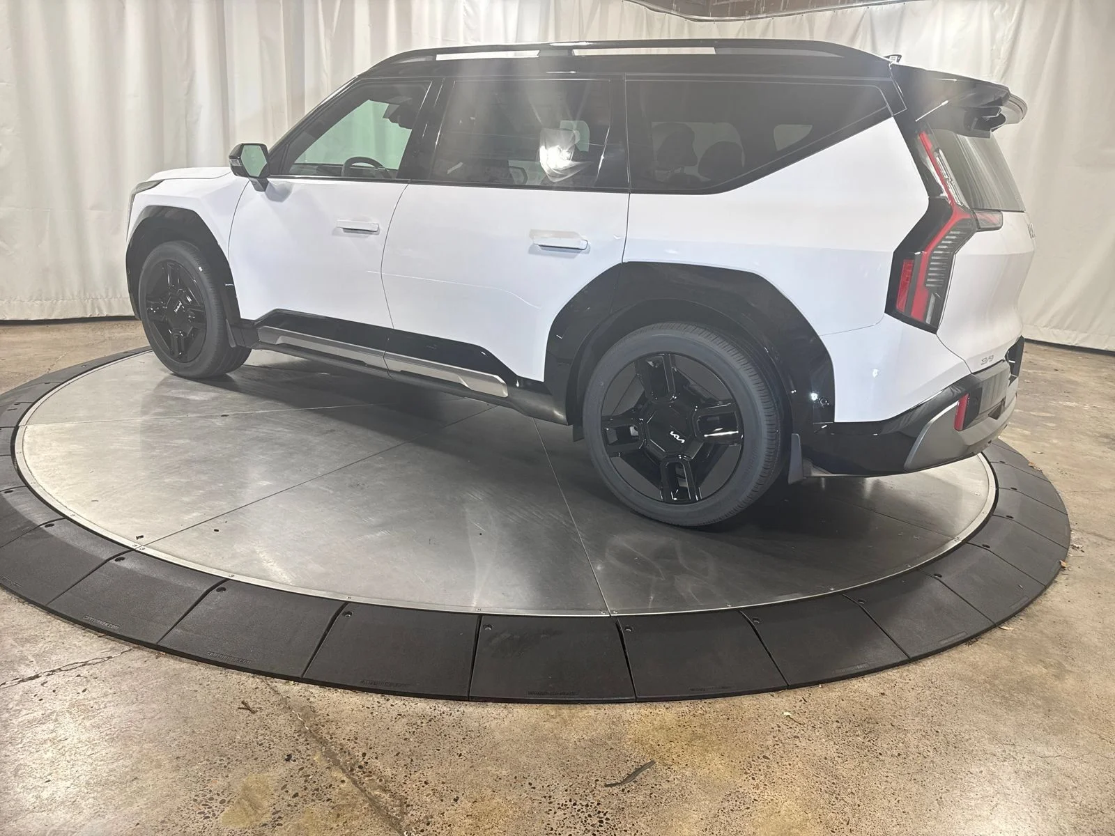 New 2026 White Pearl Kia GT-Line image 7