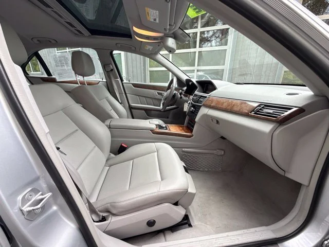 Used 2012 Quartz Blue Metallic Mercedes-Benz E 350 image 19