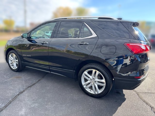 Used 2019 MOSAIC BLACK METALLIC Chevrolet Premier image 3