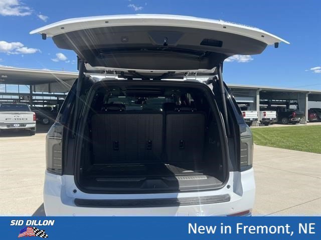 New 2026 Polar White Tricoat Chevrolet Premier image 9