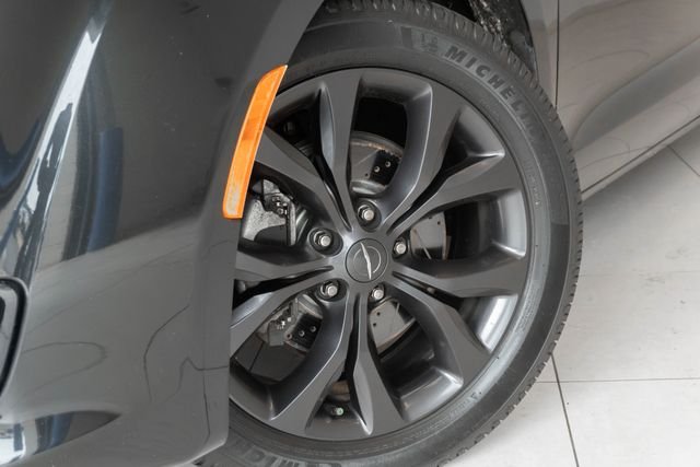 Used 2020 Black Chrysler Touring image 2