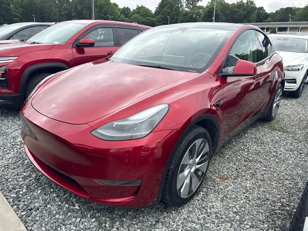 Used 2024 Red Tesla Long Range image 1