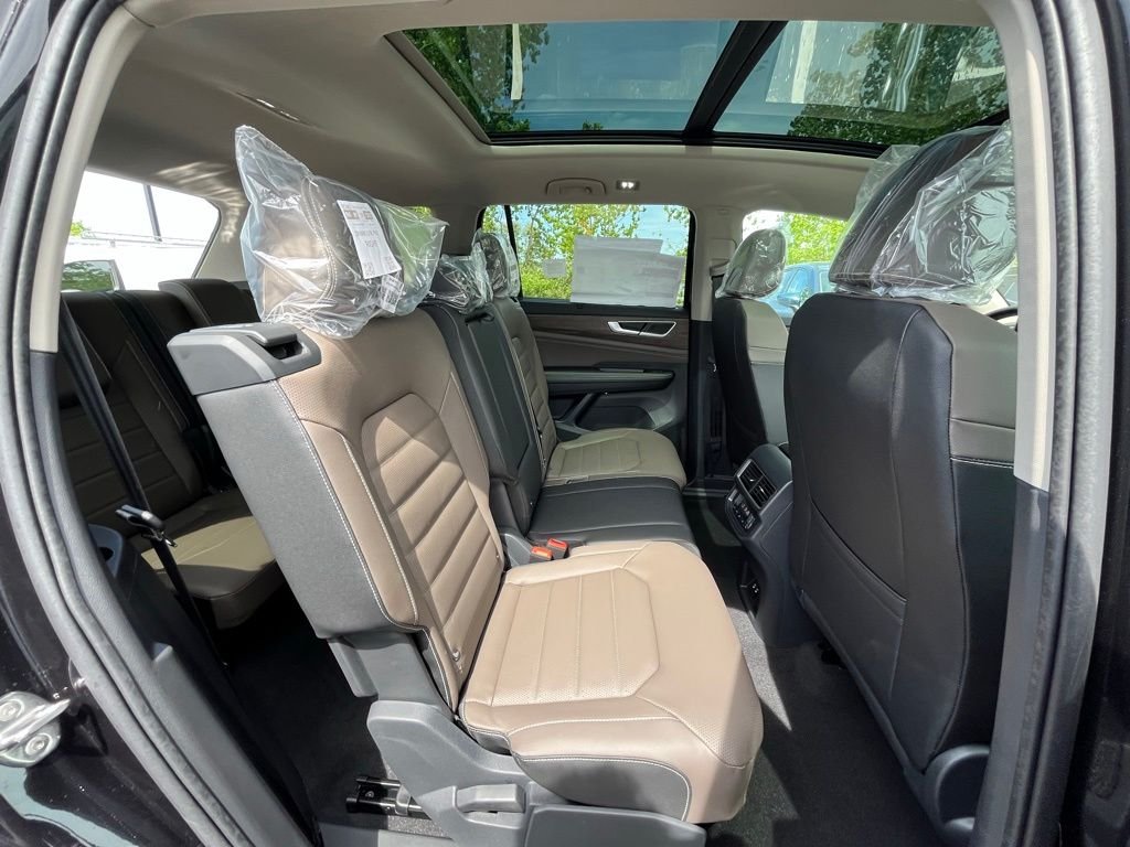 New 2026 Black Volkswagen 2.0T SEL image 23