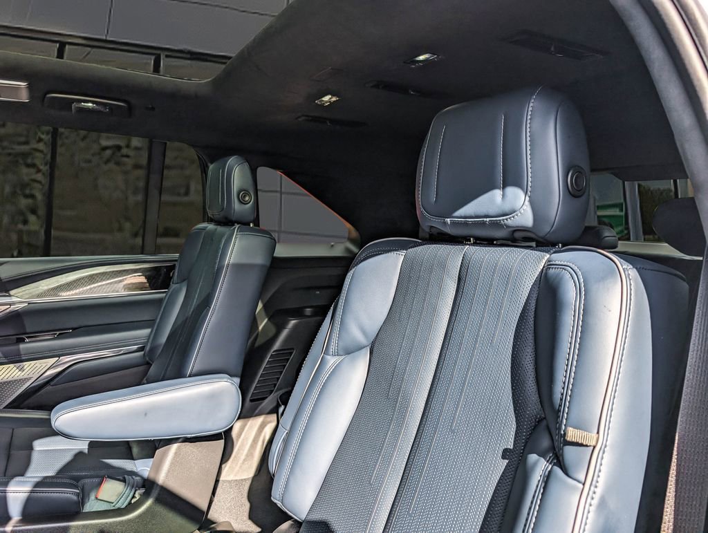 2026 Cadillac Escalade IQ Premium Luxury - Photo 17