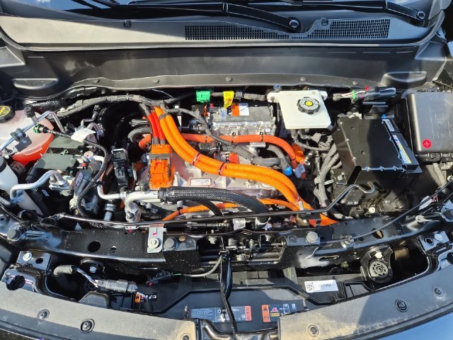 2027 Chevrolet Bolt LT - Photo 17
